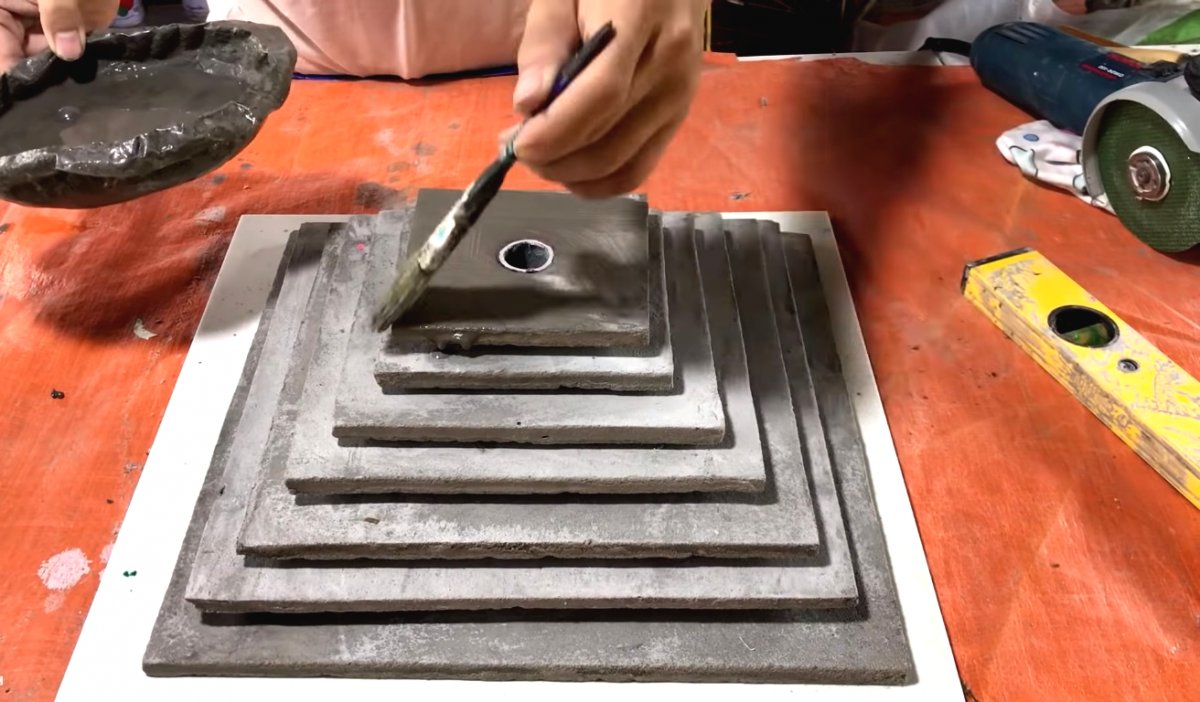 Фонтан из цемента - фото 20