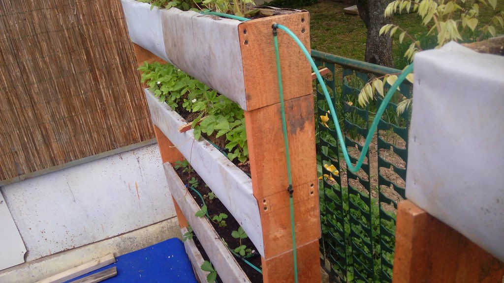 Вертикальные грядки - фото 5