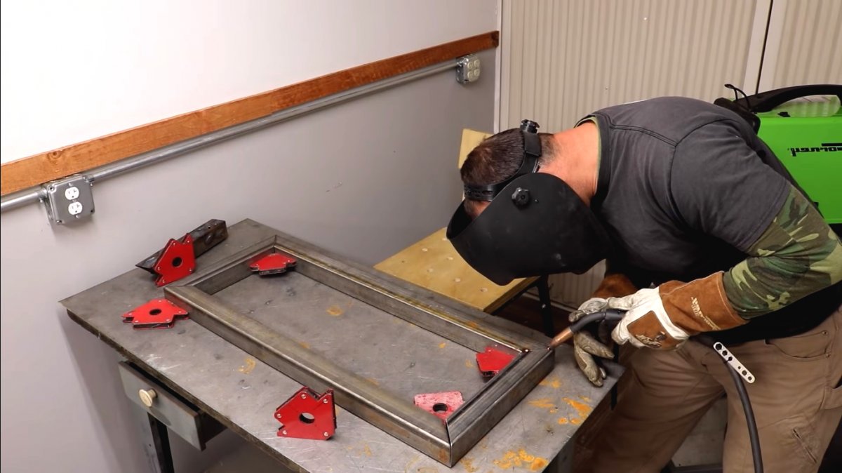 Складной рабочий стол для мастерской - фото 4