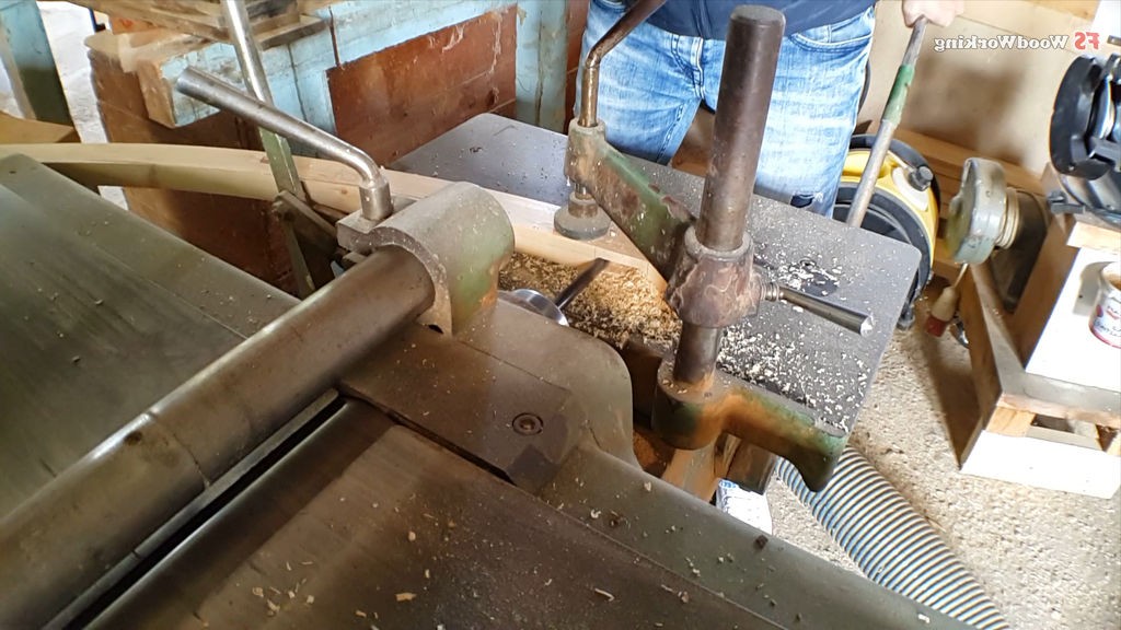 Деревянное кресло-качалка - фото 7