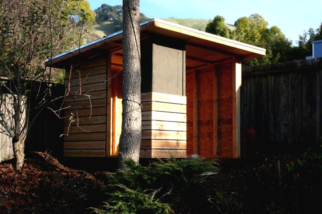 Небольшой садовый домик - фото 11