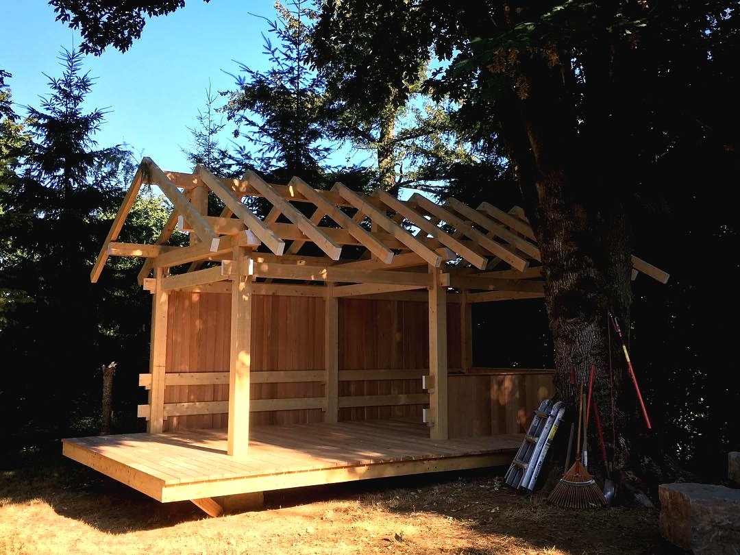 Беседка из дерева для дачи - фото 3