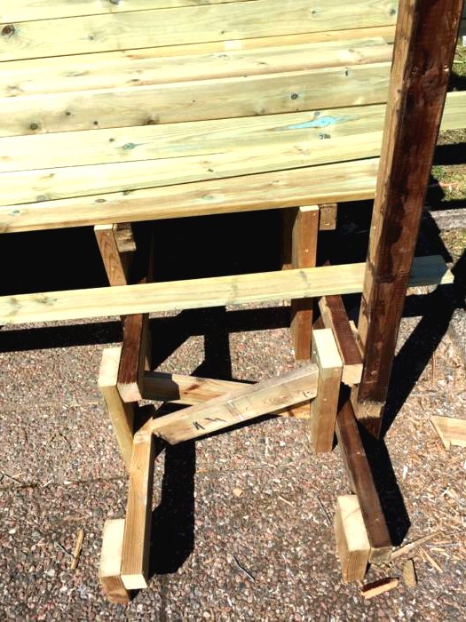 Закрытая веранда у дома - фото 9