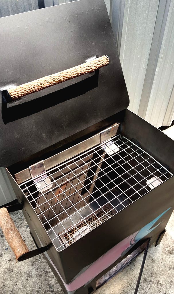 Оригинальная коптильня - фото 5