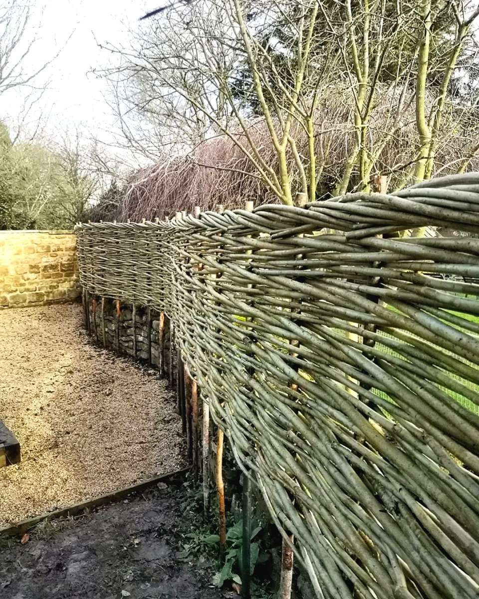 Плетеный забор своими руками - фото 3