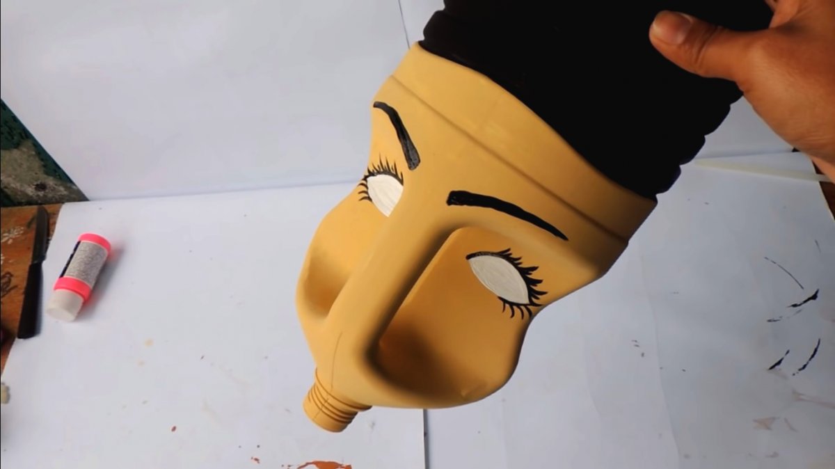 Оригинальные подвесные  горшки из пластиковых бутылок - фото 3