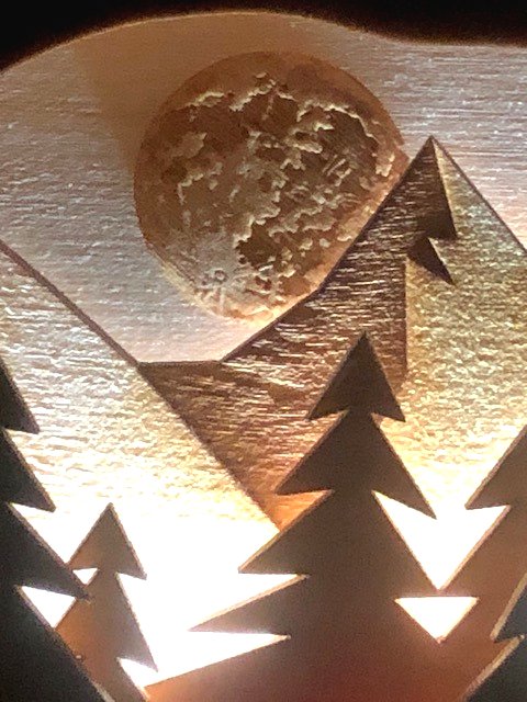 Оригинальный светильник из дерева - фото 8