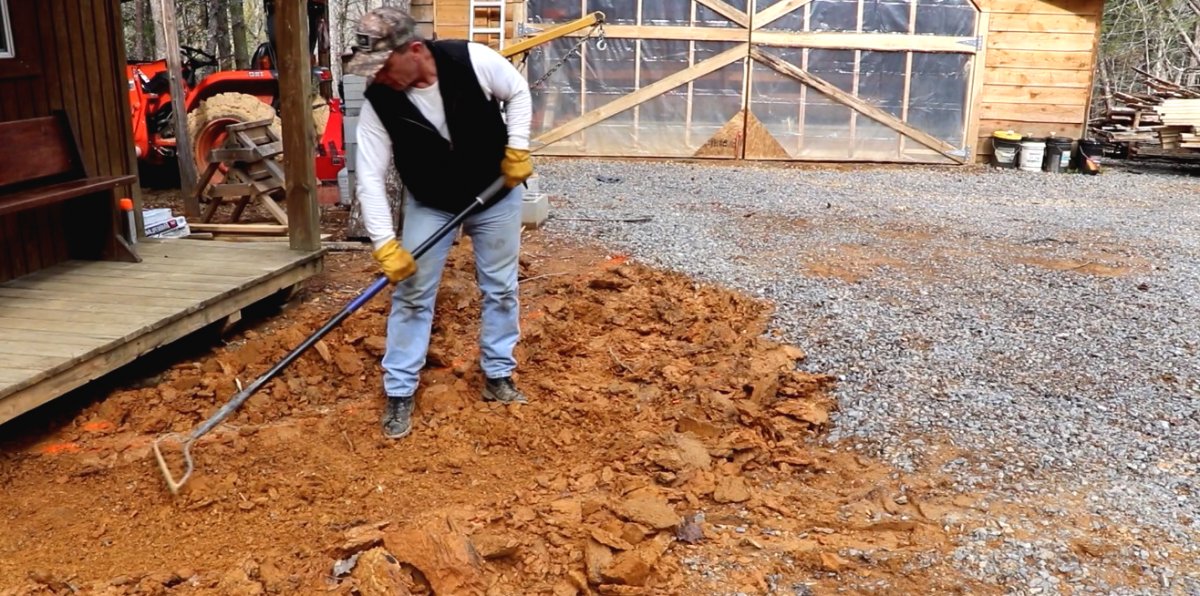 Садовая дорожка из спилов дерева - фото 3