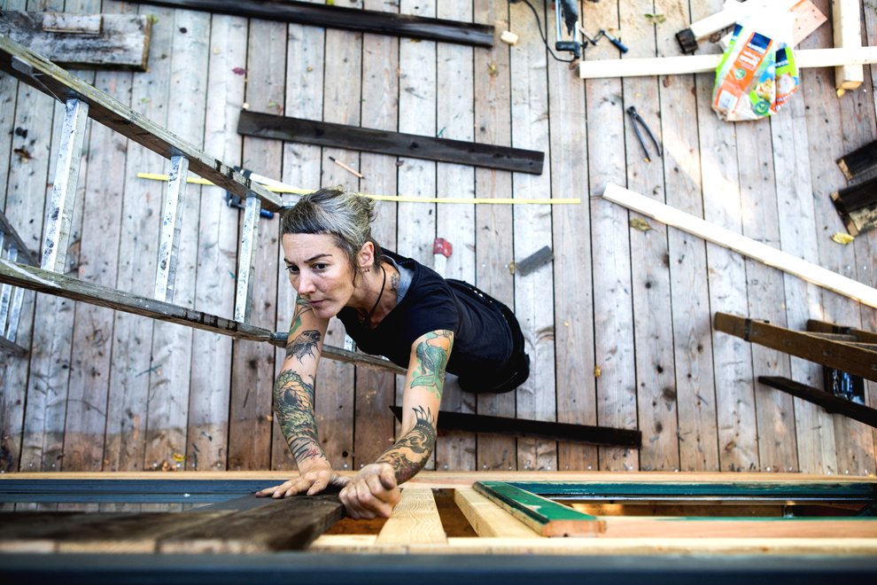 Необычный садовый домик - фото 9