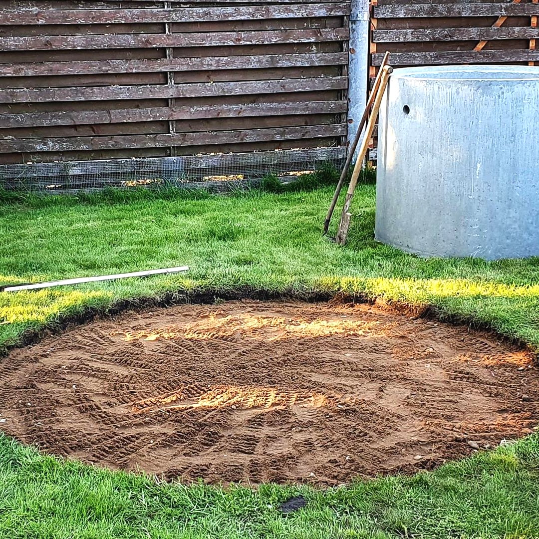 Как можно красиво оформить клумбу для цветов своими руками - фото 4