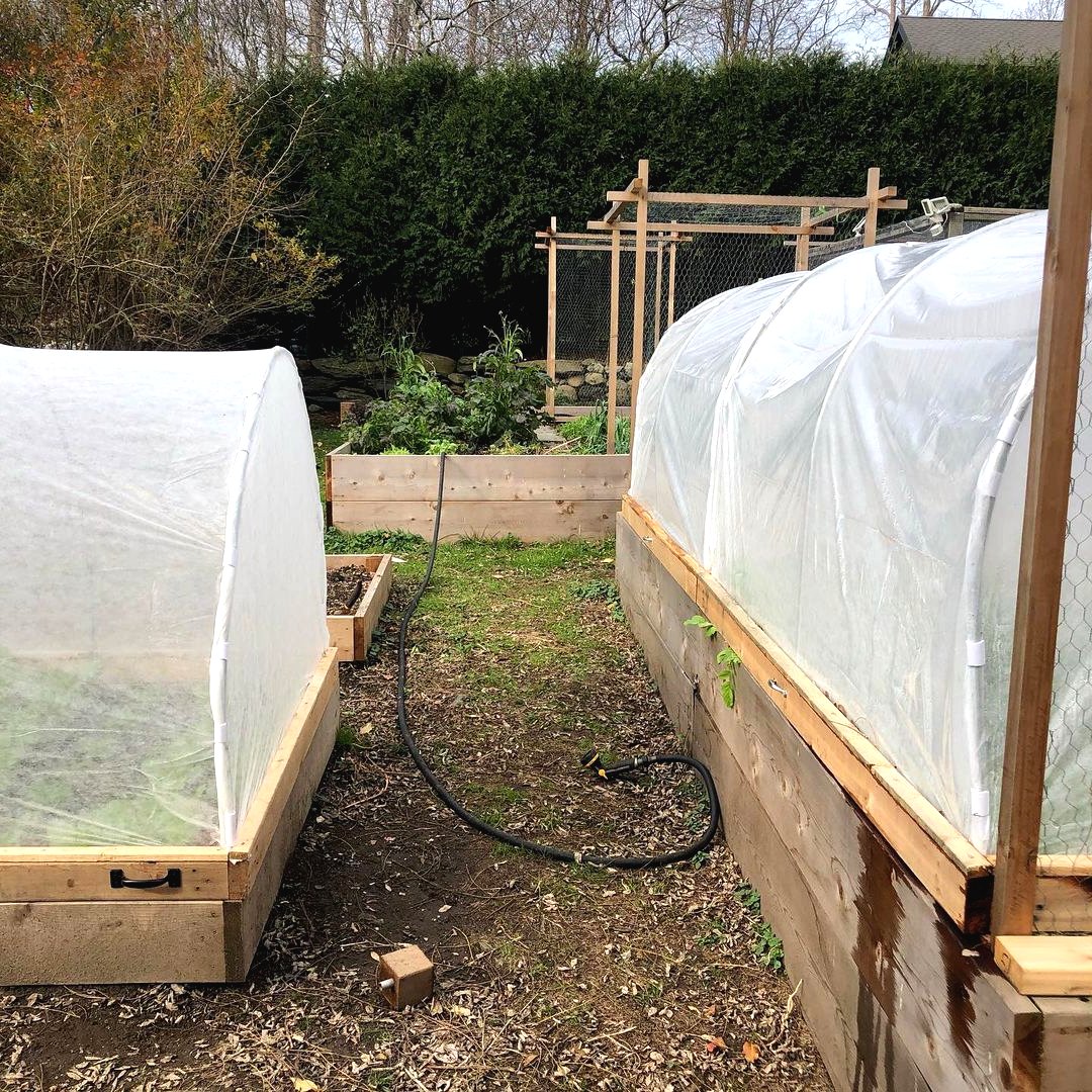 Парник из дерева и пластиковых труб. - фото 8