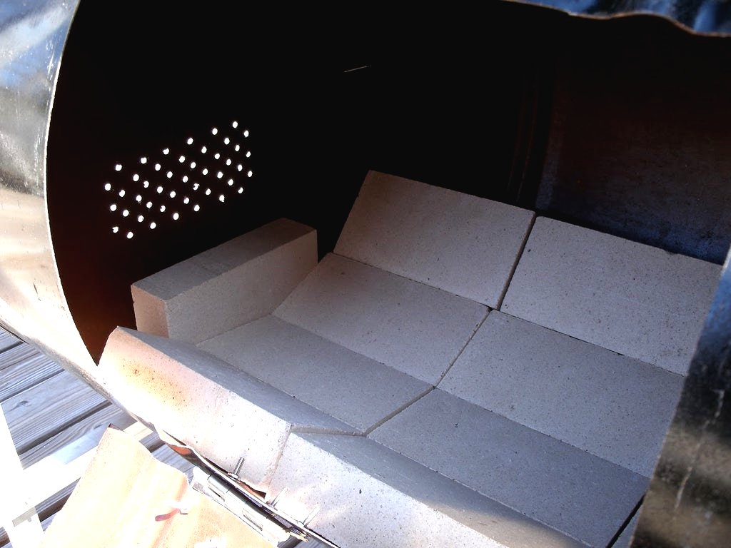 Коптильня горячего копчения своими руками из железной бочки - фото 23