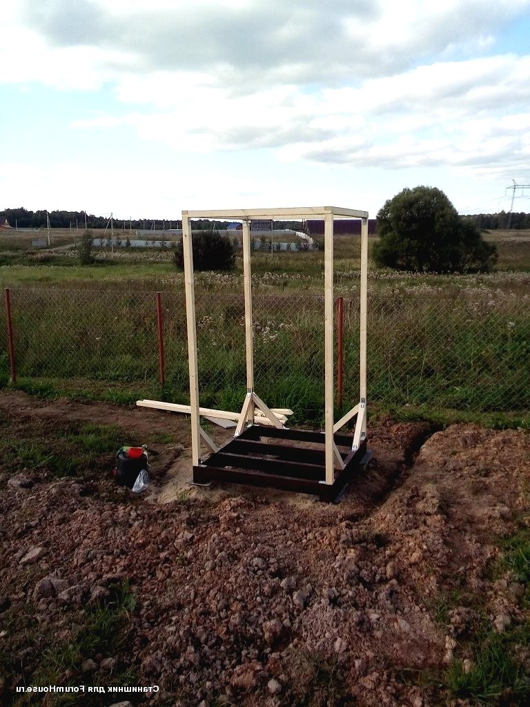 Как построить дачный туалет 1,2х1,2 из дерева - фото 6