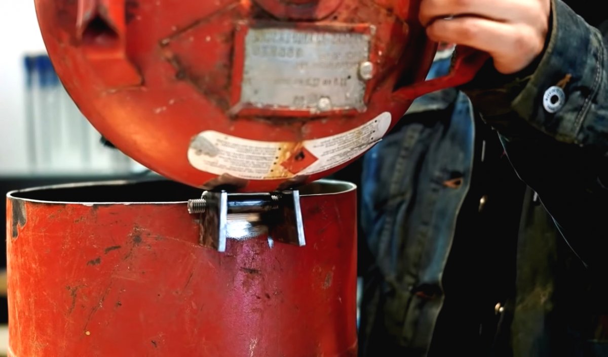 Механическая корзина для мусора из старого газового баллона - фото 13