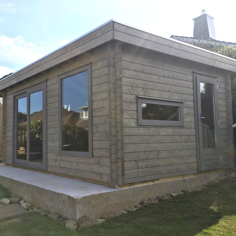 Интересный дом из соснового дерева - фото 6