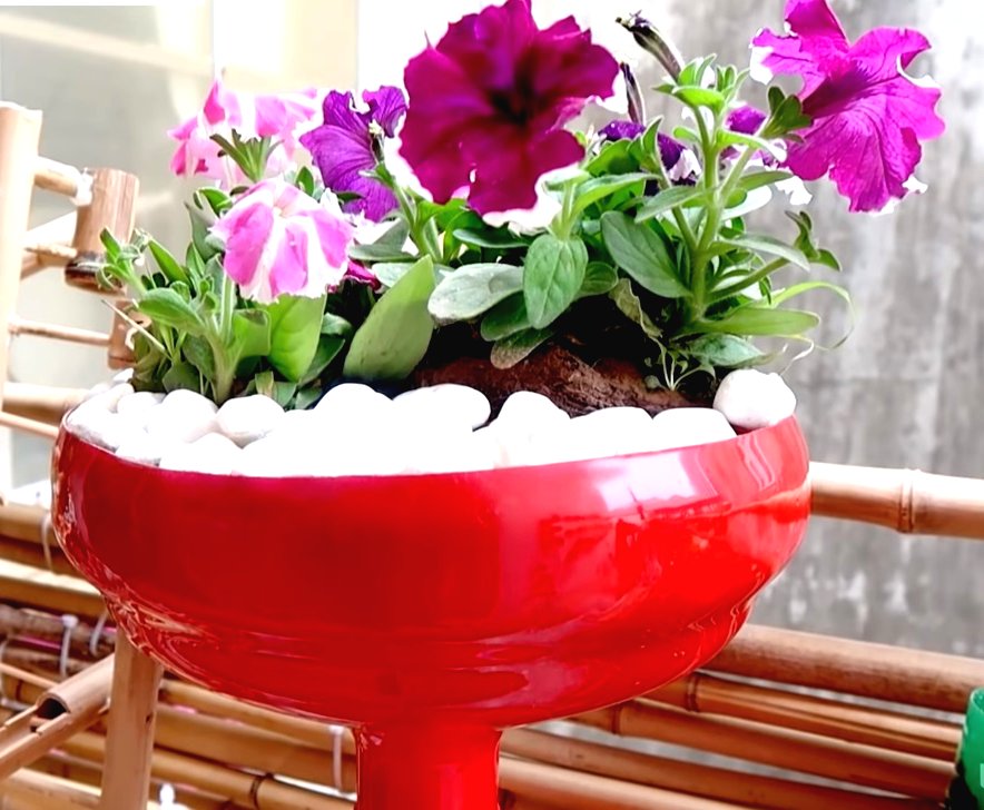 Горшок из пластиковой бутылки - фото 10