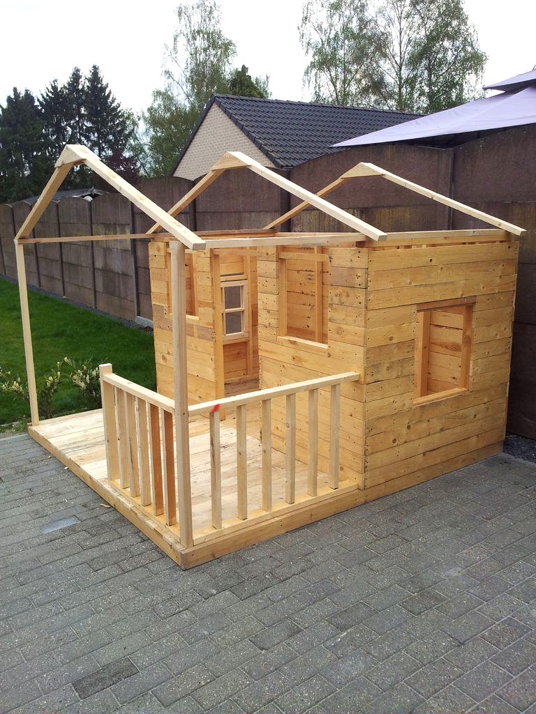 Игровой домик из поддонов - фото 8