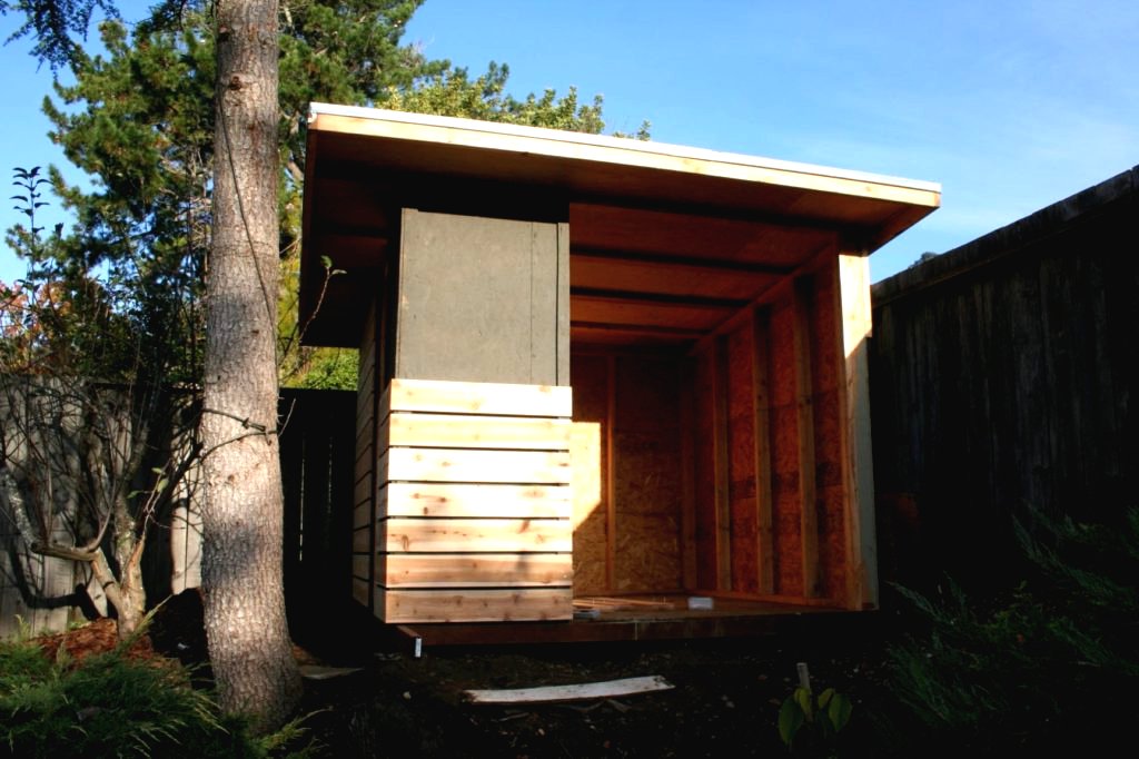 Небольшой садовый домик - фото 9