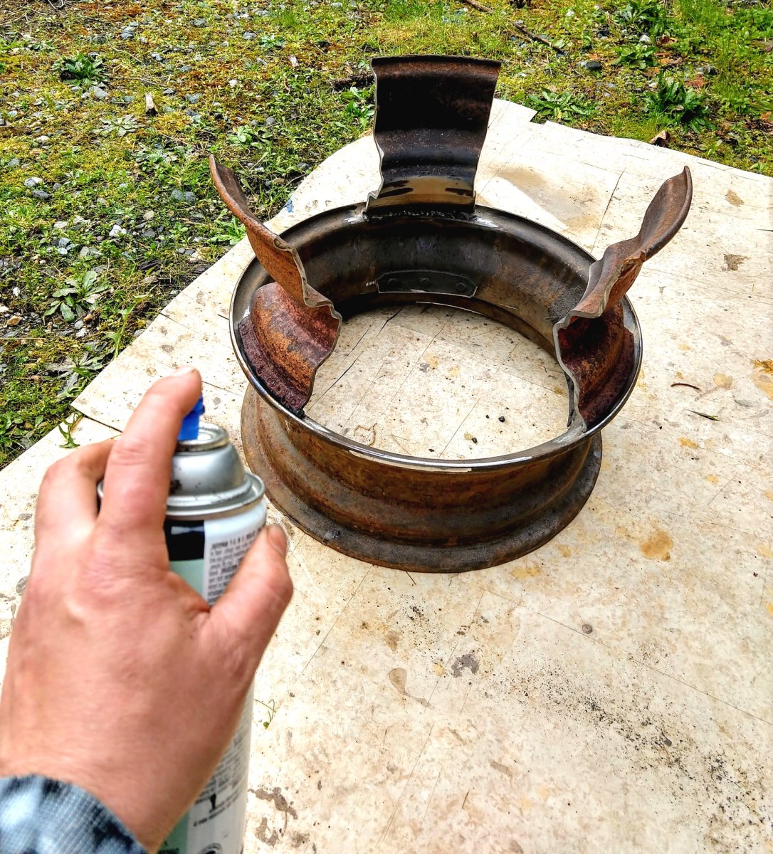 Как из старых автомобильных дисков собрать уличный очаг - фото 26