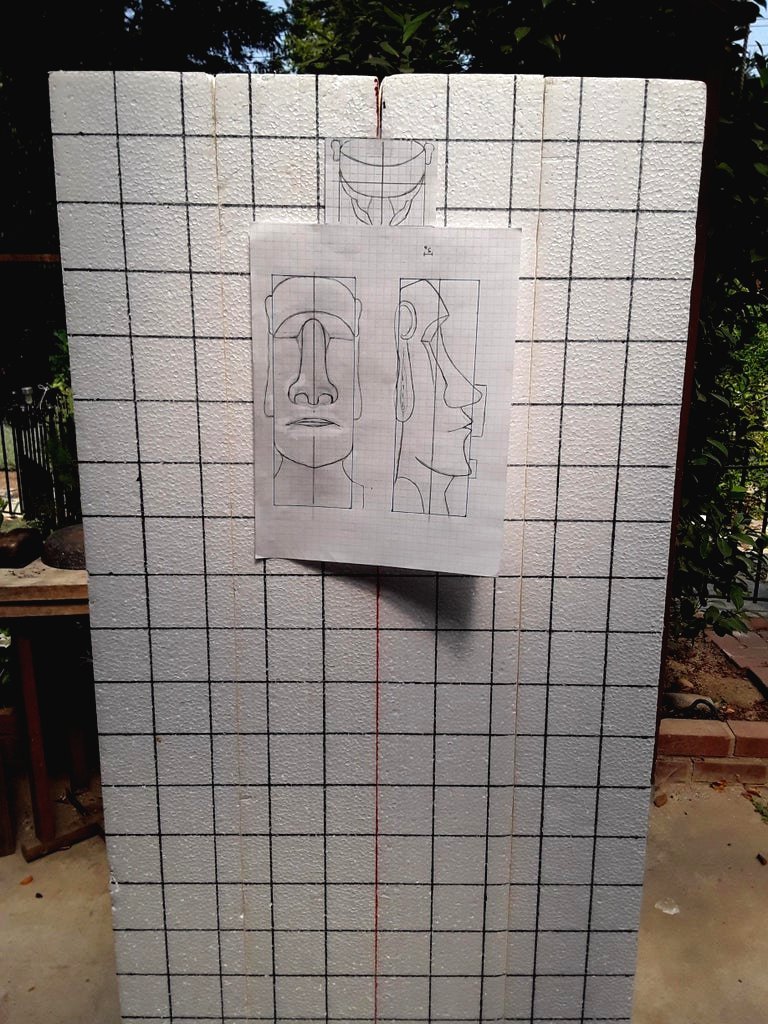 Необычный способ украсить сад статуей из пенополистирола - фото 7