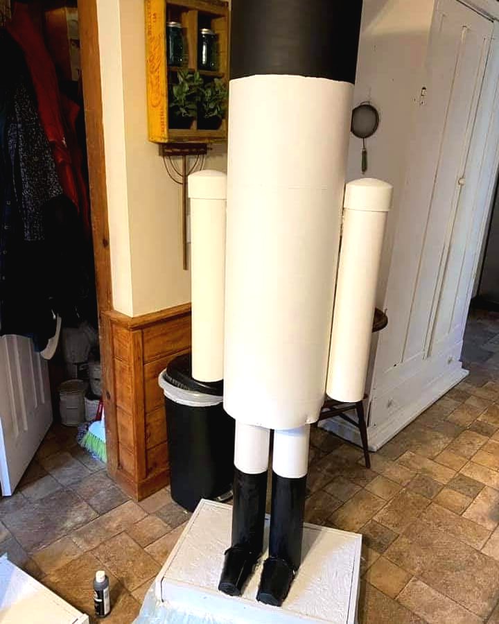 Мега щелкунчик своими руками из картона - фото 5