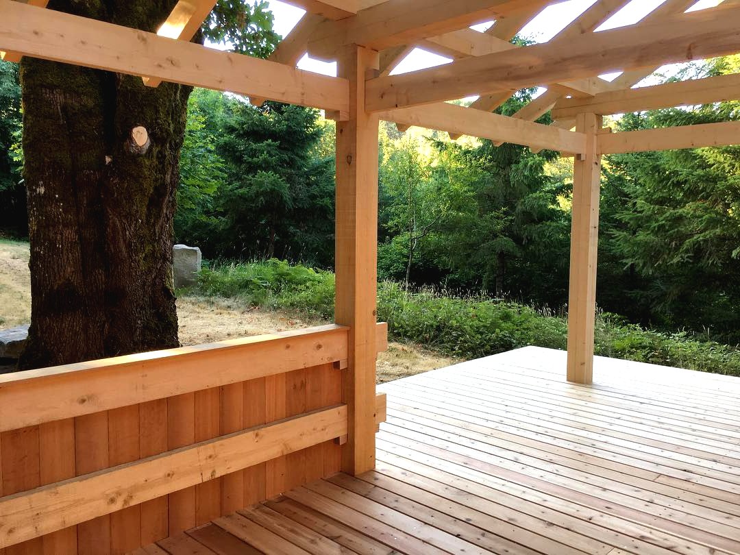 Беседка из дерева для дачи - фото 4