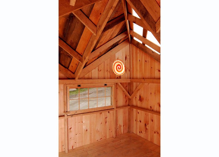 Дом с необычной  крышей - фото 4