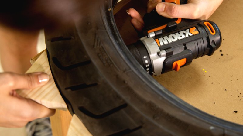 Необычный горшок из автопокрышки - фото 8