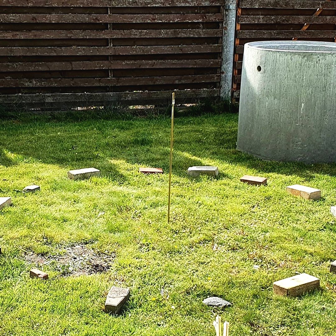 Как можно красиво оформить клумбу для цветов своими руками - фото 2