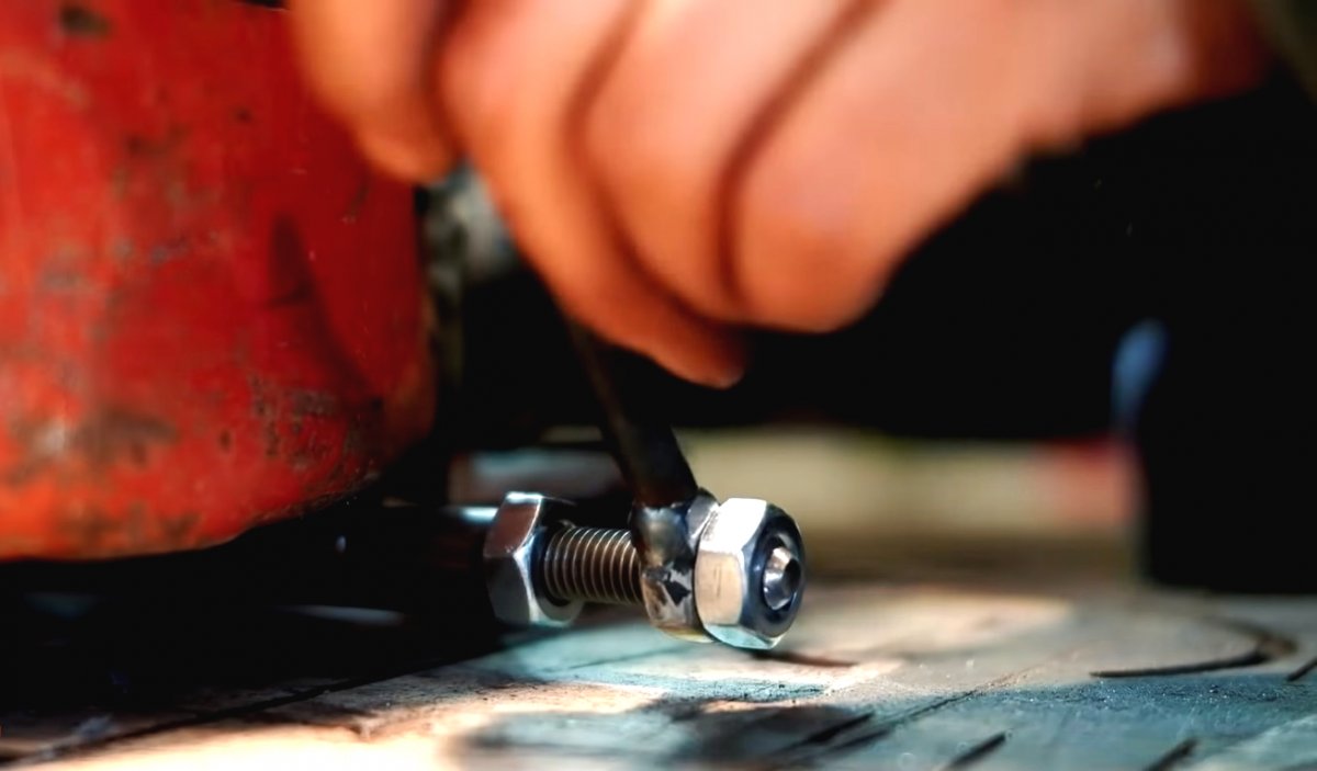 Механическая корзина для мусора из старого газового баллона - фото 19