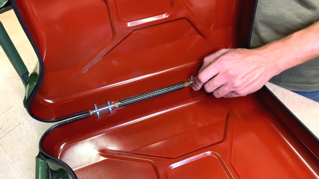 Чемодан из канистры своими руками - фото 9