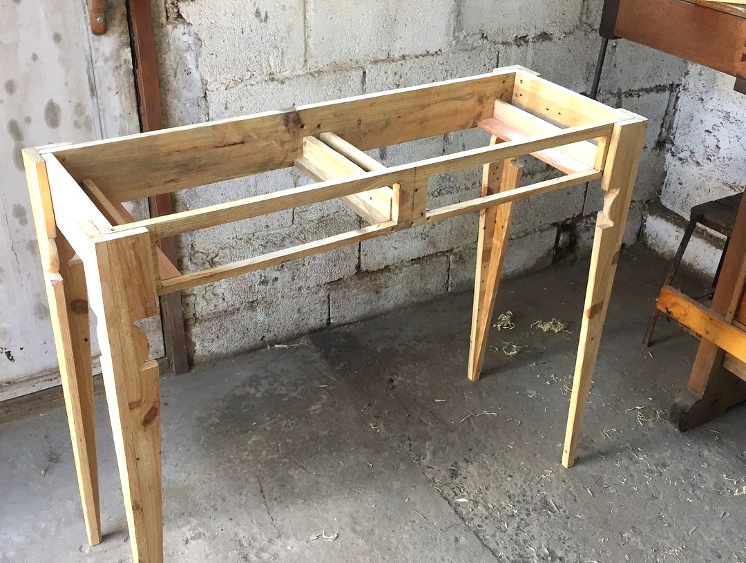 Винтажный стол из поддона - фото 6