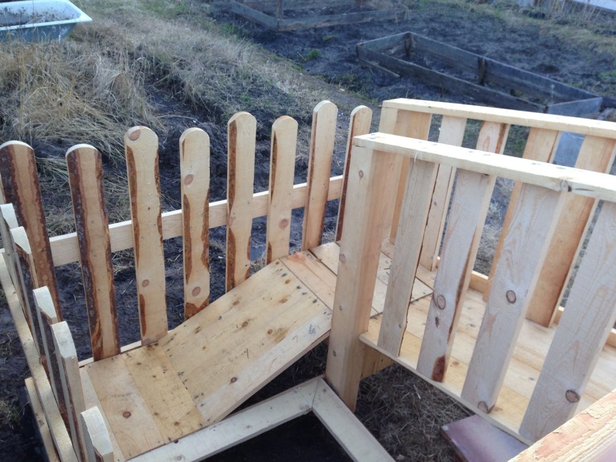 Детский домик на даче своими руками - фото 11