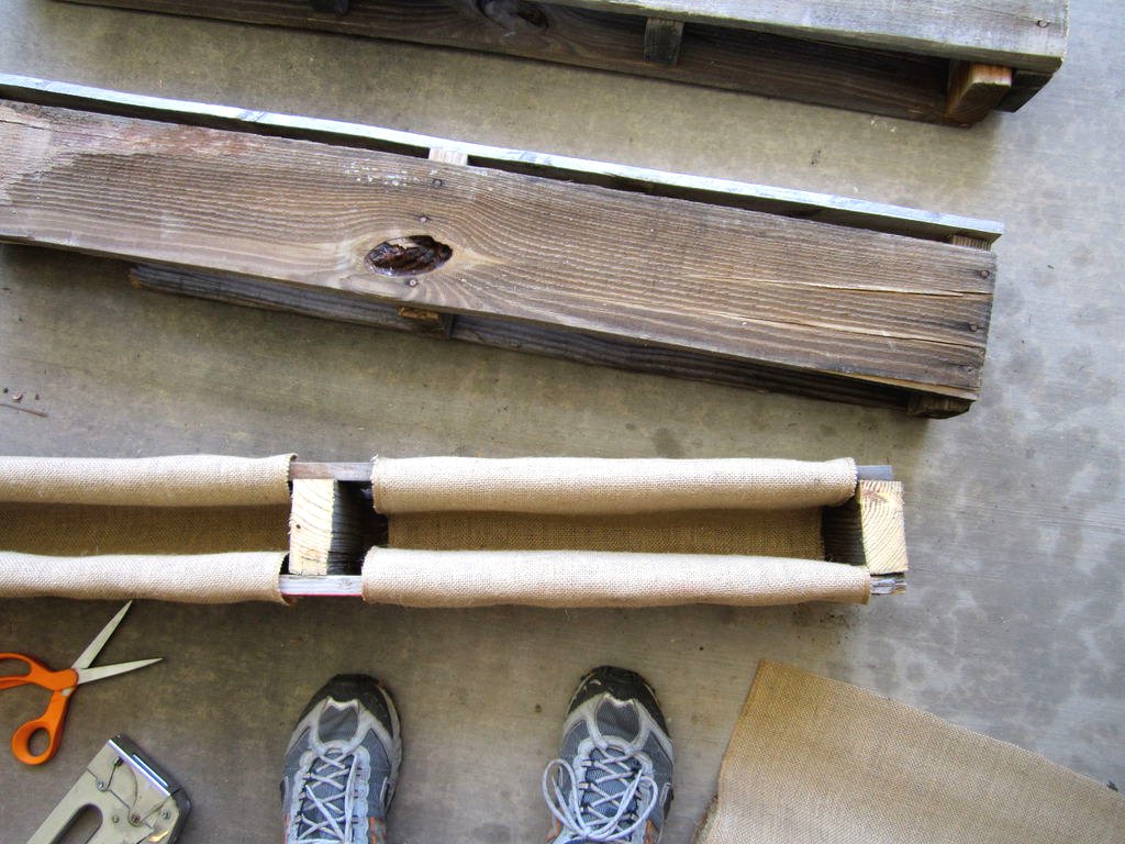 Вертикальный сад из поддона - фото 5