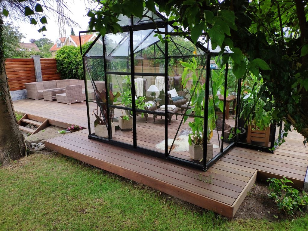 Терраса с беседкой из закаленного стекла - фото 5