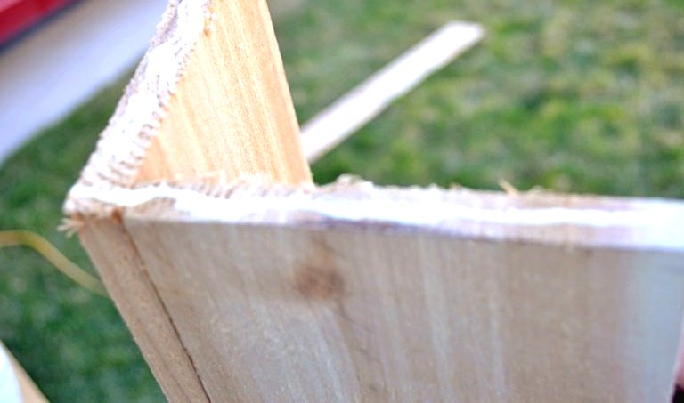 Интересные подоконные ящики для цветочных горшков. - фото 7