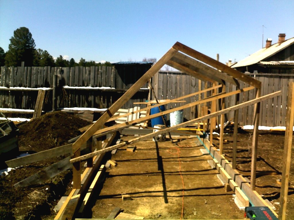 Интересная теплица из поликарбоната - фото 2