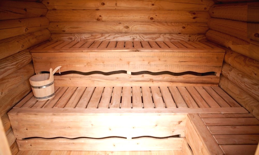 Бревенчатая баня из сосны 2 х 2 метра - фото 4