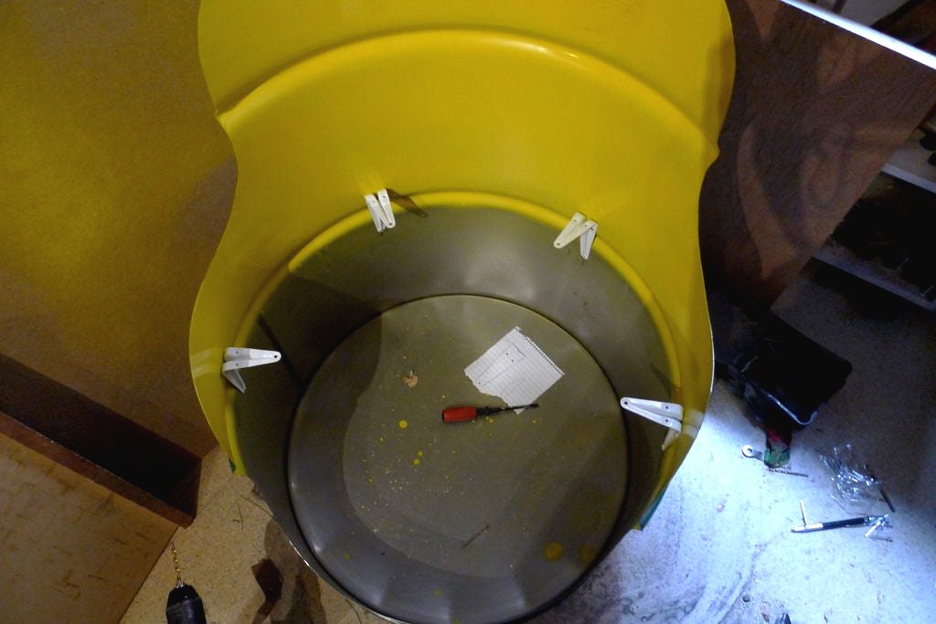 Оригинальные кресла из железной бочки - фото 9