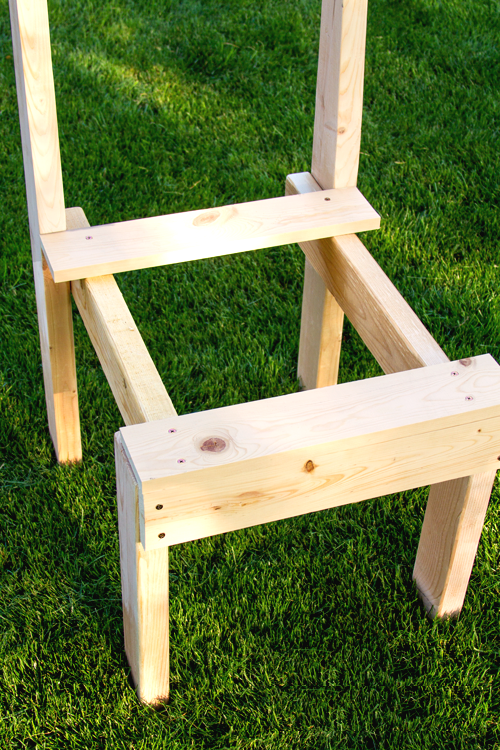 Стул из поддона - фото 6