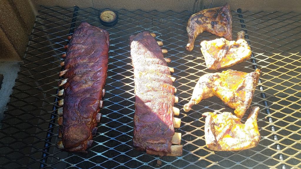 Оригинальная коптильня из шлакоблоков - фото 21