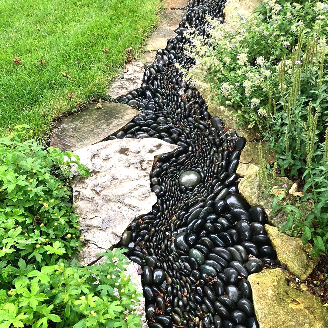 Оригинальное ограждение для клумбы - фото 4