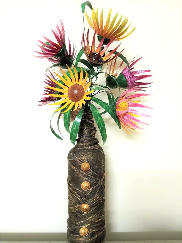 Цветы из пластиковой бутылки - фото 3