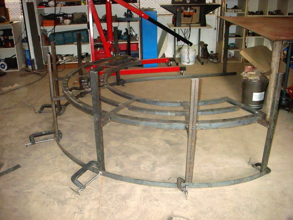 Необычная консольная скамья - фото 5