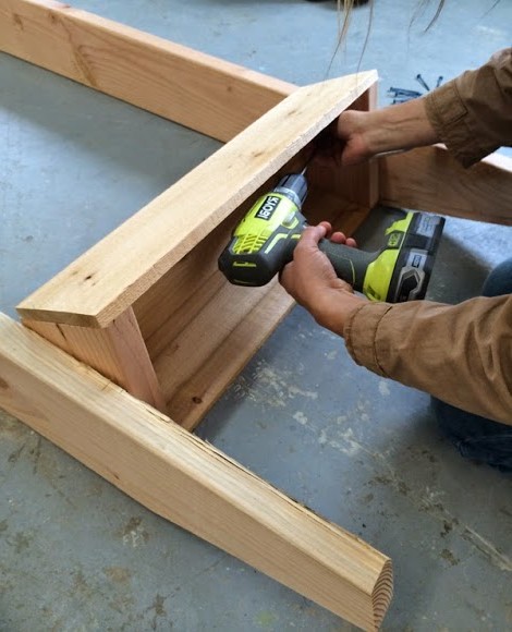 Вертикальная клумба - фото 5