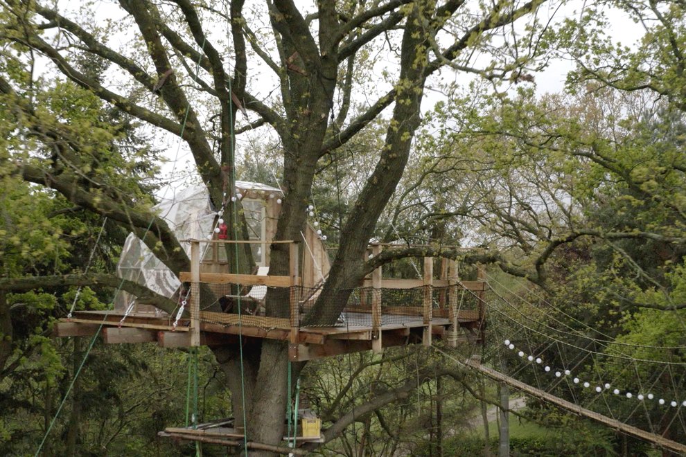 Оригинальный домик на дереве - фото 31
