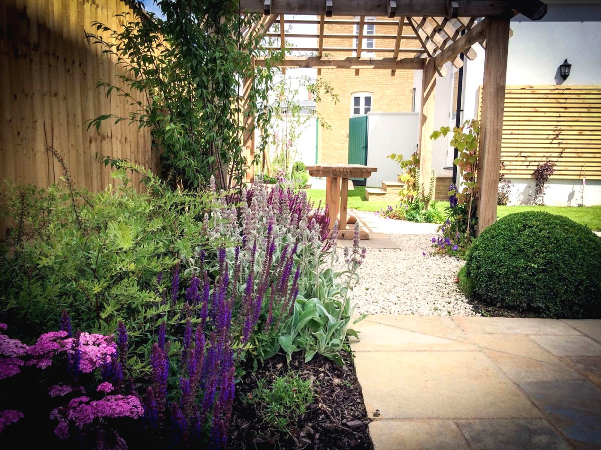 Ландшафтный дизайн небольшого участка - фото 5