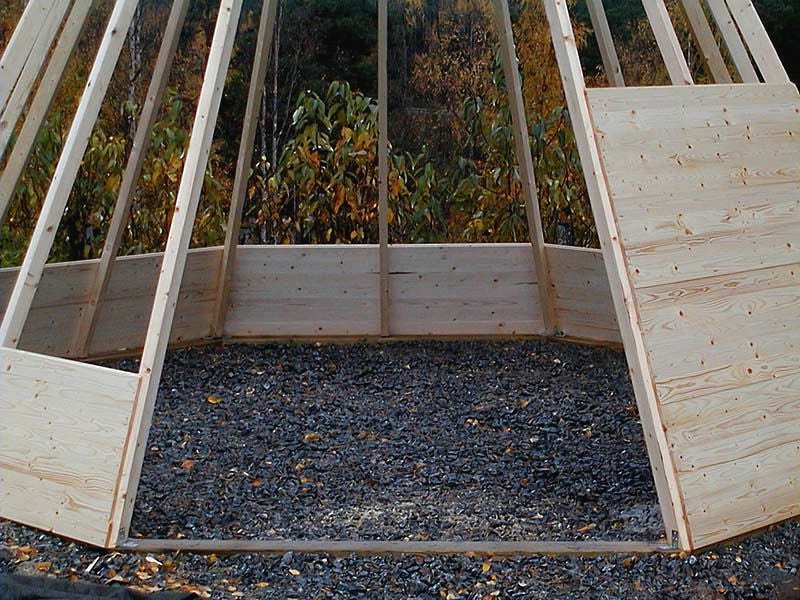 Закрытая беседка - фото 9