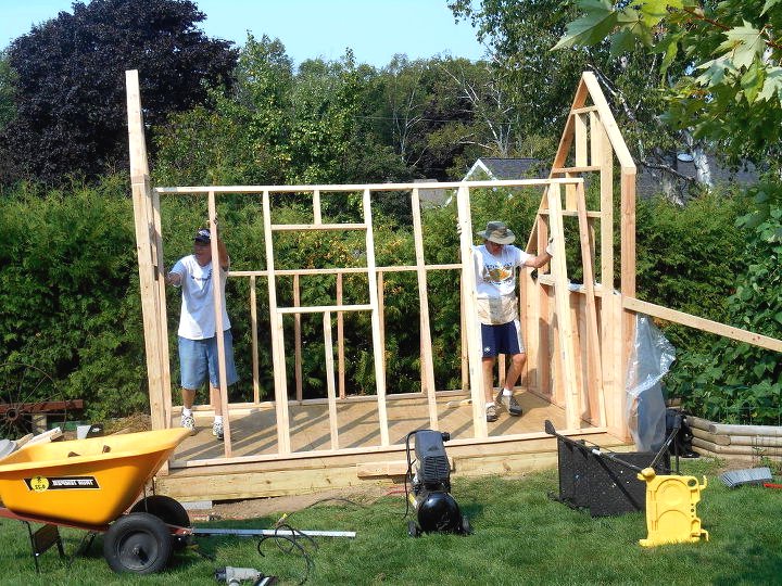 Оригинальный садовый домик - фото 6