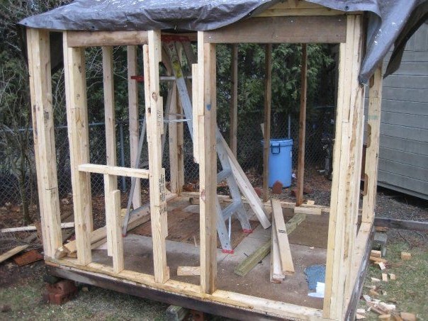 Игровой домик для детей из поддонов - фото 17